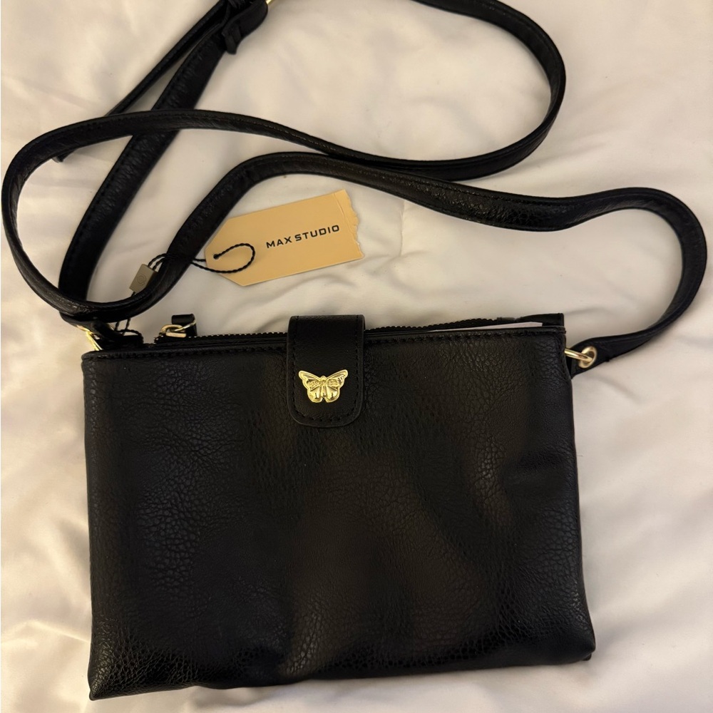 Max Studio Elegant Black Crossbody Bag